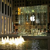 Apple iPhone 6SE