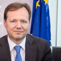 Roberto Viola, roaming UE