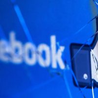 Facebook down