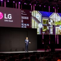 LG