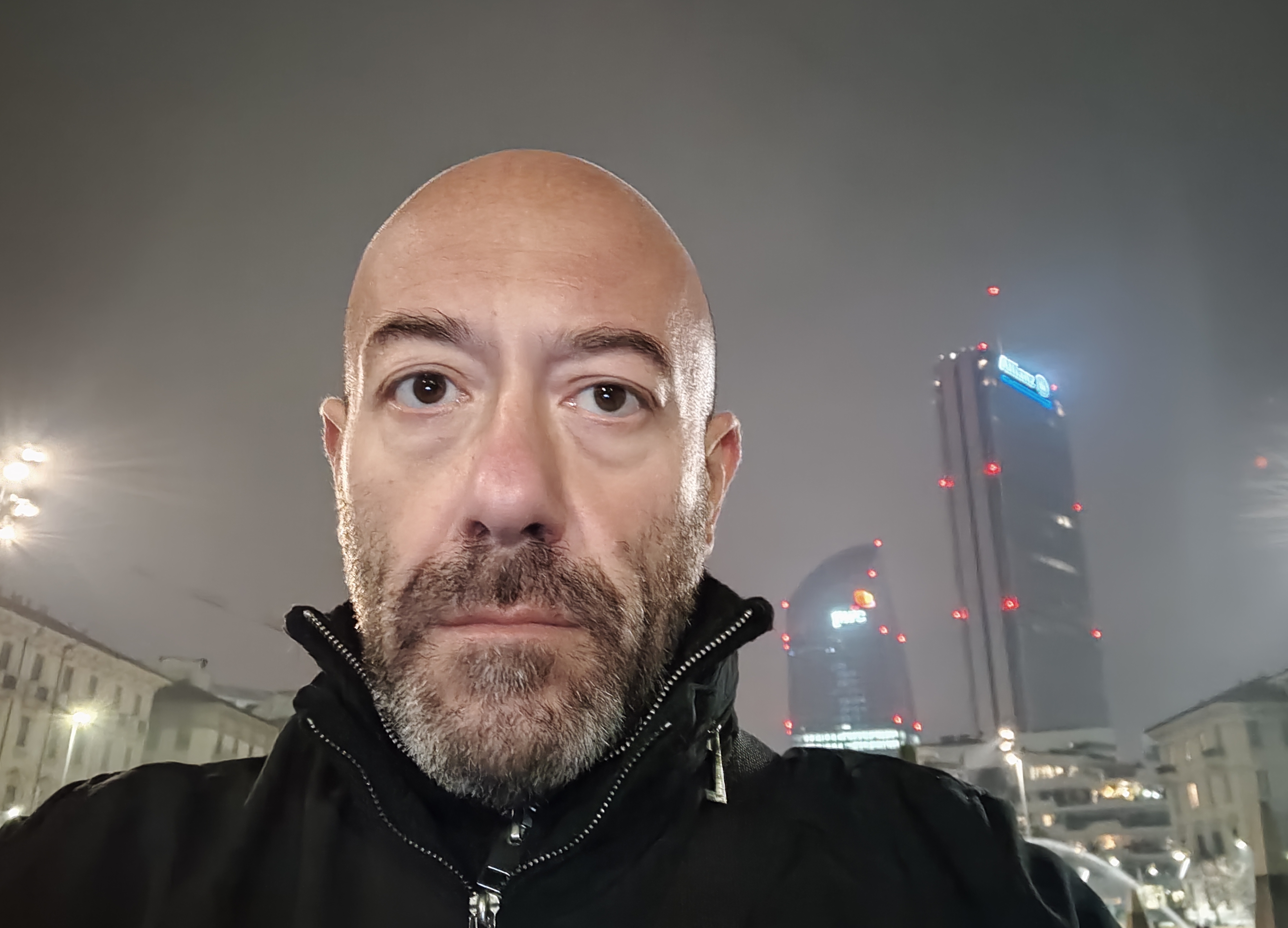 08 SELFIE NOTTURNA MOTOROLA EDGE 30 ULTRA